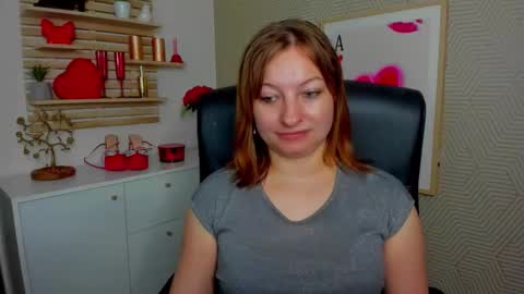 Snapshot of angela_samt chatting on 6, 5, 2026 Angela online show from 6, 5, 2026