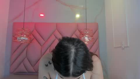 Snapshot of angelaa_cute chatting on 17, 5, 2026 ANGELA online show from 17, 5, 2026