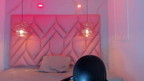 Snapshot of angelaa_cute chatting on 2, 6, 2026 ANGELA online show from 2, 6, 2026