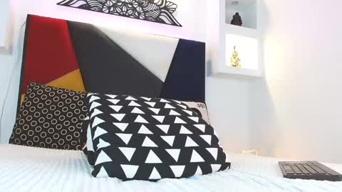 Snapshot of angelbacker chatting on 18, 1, 2025 Angel online show from 18, 1, 2025