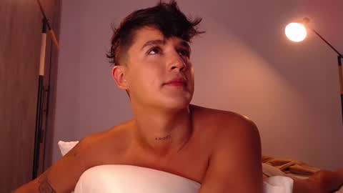 Snapshot of angelcossio chatting on 11, 3, 2025 Angel online show from 11, 3, 2025