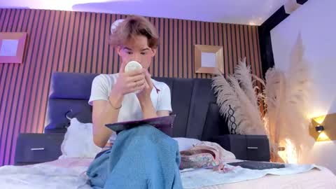 Angel Doll online show from 15, 2, 2026