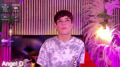 Angel dust online show from 17, 4, 2026