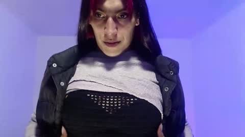 Snapshot of angele_johnson chatting on 10, 9, 2025 angele online show from 10, 9, 2025