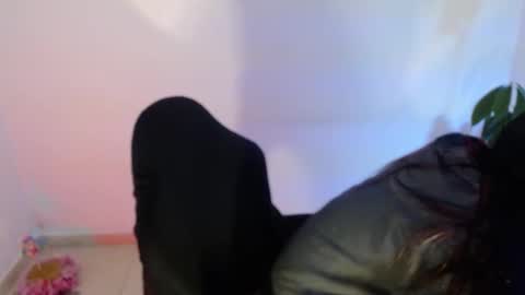 Snapshot of angele_johnson chatting on 1, 10, 2025 angele online show from 1, 10, 2025