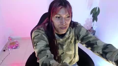 Snapshot of angele_johnson chatting on 3, 10, 2025 angele online show from 3, 10, 2025