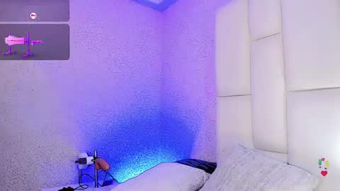Snapshot of angeles_bust chatting on 21, 6, 2026 angeles_bust online show from 21, 6, 2026