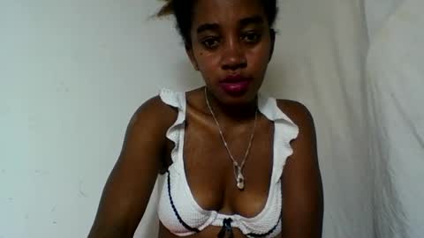 Angelettee online show from 8, 7, 2026