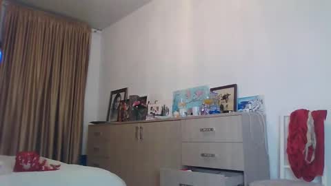 Snapshot of angelicfenix chatting on 18, 3, 2026 angelicfenix online show from 18, 3, 2026