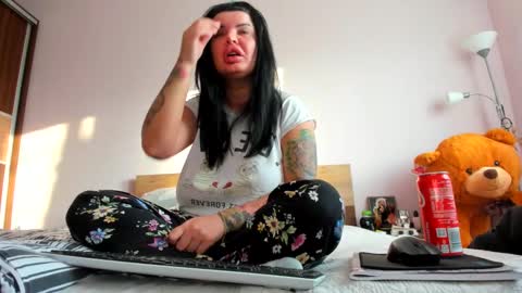 Angelina online show from 26, 2, 2025