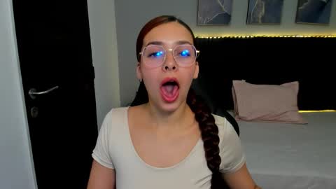 angeline_davies online show from 5, 2, 2026