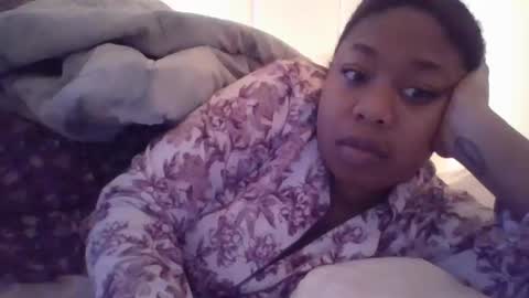 angeliquebelcaliz online show from 8, 3, 2025