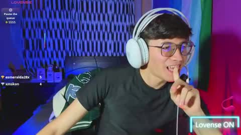 Snapshot of angelito18_twink chatting on 26, 6, 2026 Angel online show from 26, 6, 2026