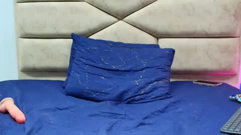 angell_cooper online show from 15, 11, 2025