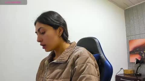 Snapshot of angell_cooper8 chatting on 5, 6, 2026 Angell cooper8 online show from 5, 6, 2026