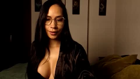 Snapshot of angellaisabella chatting on 17, 1, 2026 ANGELA ISABELLA online show from 17, 1, 2026