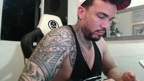 Snapshot of angellatino0 chatting on 4, 12, 2024 angellatino0 online show from 4, 12, 2024
