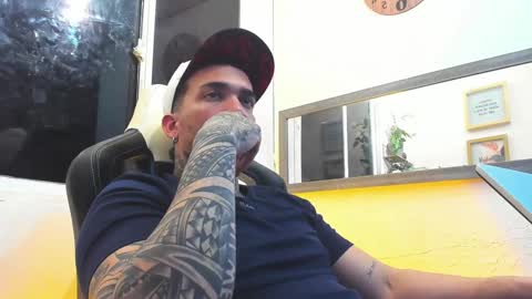 Snapshot of angellatino0 chatting on 4, 2, 2025 angellatino0 online show from 4, 2, 2025