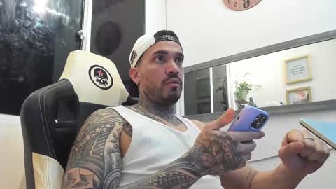 Snapshot of angellatino0 chatting on 12, 2, 2025 angellatino0 online show from 12, 2, 2025