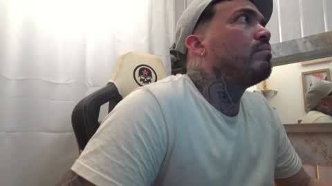 Snapshot of angellatino0 chatting on 9, 10, 2025 angellatino0 online show from 9, 10, 2025