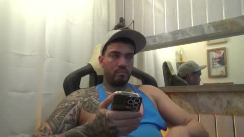 Snapshot of angellatino0 chatting on 17, 10, 2025 angellatino0 online show from 17, 10, 2025