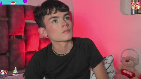 Snapshot of angelocute_ chatting on 14, 12, 2024 Angelo I work from home this is my room  online show from 14, 12, 2024