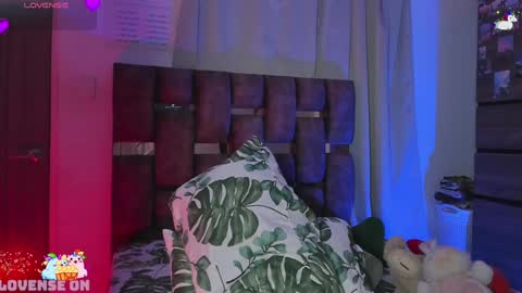Snapshot of angelocute_ chatting on 26, 1, 2025 Angelo I work from home this is my room  online show from 26, 1, 2025