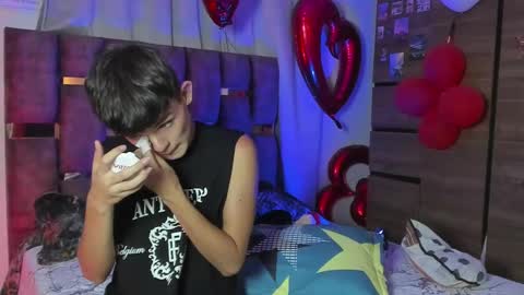 Snapshot of angelocute_ chatting on 20, 2, 2025 Angelo I work from home this is my room  online show from 20, 2, 2025