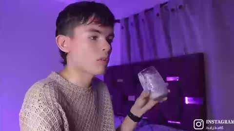 Snapshot of angelocute_ chatting on 11, 9, 2025 Angelo I work from home this is my room  online show from 11, 9, 2025