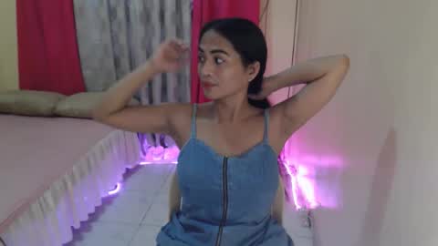 Snapshot of angelofcumx chatting on 31, 5, 2026 sabina online show from 31, 5, 2026