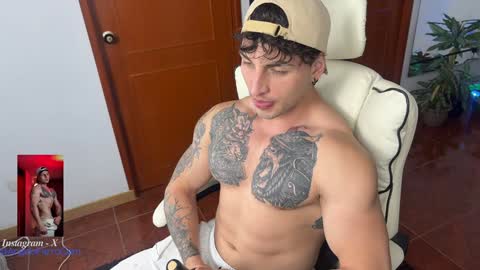 Snapshot of angeloferro1 chatting on 8, 12, 2024 Angelo Ferro online show from 8, 12, 2024