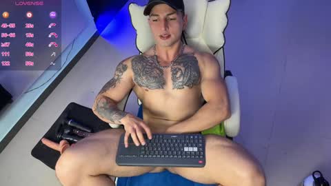 Snapshot of angeloferro1 chatting on 8, 2, 2025 Angelo Ferro online show from 8, 2, 2025