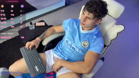 Snapshot of angeloferro1 chatting on 25, 2, 2025 Angelo Ferro online show from 25, 2, 2025