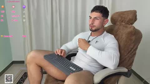 Snapshot of angeloferro1 chatting on 18, 9, 2025 Angelo Ferro online show from 18, 9, 2025