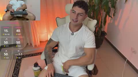 Snapshot of angeloferro1 chatting on 19, 10, 2025 Angelo Ferro online show from 19, 10, 2025