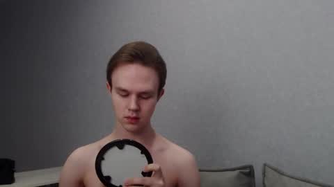 Snapshot of angelraaay chatting on 2, 2, 2025 Angel online show from 2, 2, 2025