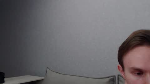 Snapshot of angelraaay chatting on 2, 2, 2025 Angel online show from 2, 2, 2025