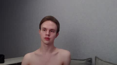 Snapshot of angelraaay chatting on 5, 2, 2025 Angel online show from 5, 2, 2025