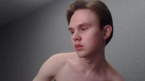 Snapshot of angelraaay chatting on 7, 2, 2025 Angel online show from 7, 2, 2025