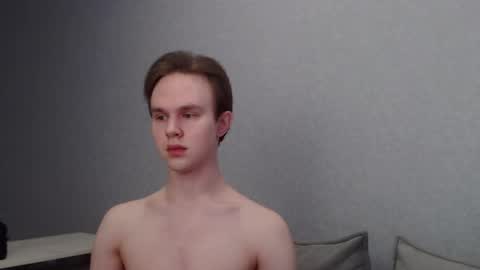 Snapshot of angelraaay chatting on 1, 3, 2025 Angel online show from 1, 3, 2025