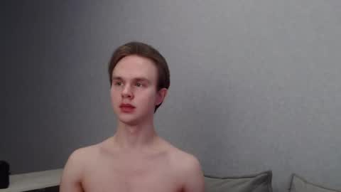 Snapshot of angelraaay chatting on 2, 3, 2025 Angel online show from 2, 3, 2025