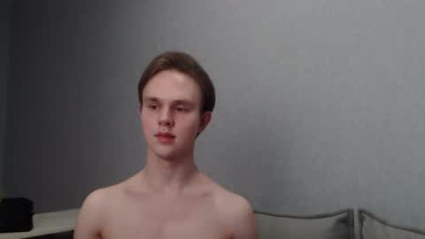 Snapshot of angelraaay chatting on 4, 3, 2025 Angel online show from 4, 3, 2025