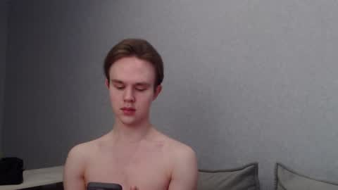 Snapshot of angelraaay chatting on 5, 3, 2025 Angel online show from 5, 3, 2025