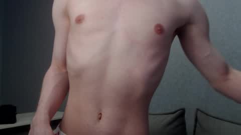 Snapshot of angelraaay chatting on 5, 3, 2025 Angel online show from 5, 3, 2025