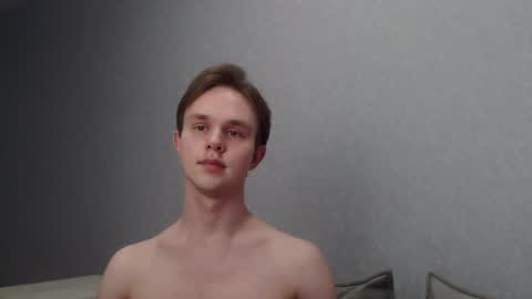 Snapshot of angelraaay chatting on 12, 3, 2025 Angel online show from 12, 3, 2025