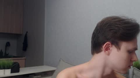 Snapshot of angelraaay chatting on 21, 12, 2025 Angel online show from 21, 12, 2025