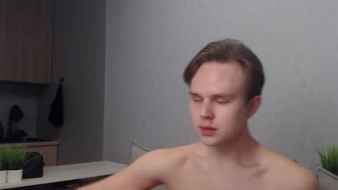 Snapshot of angelraaay chatting on 23, 12, 2025 Angel online show from 23, 12, 2025