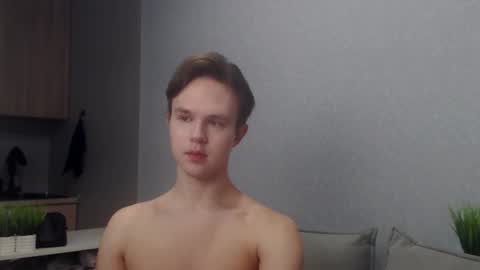 Snapshot of angelraaay chatting on 6, 3, 2026 Angel online show from 6, 3, 2026