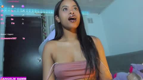 Snapshot of angelsmia_ chatting on 8, 3, 2025  MIA available content ask online show from 8, 3, 2025