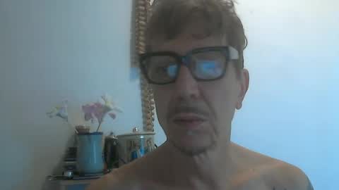 Snapshot of angelsound777 chatting on 31, 10, 2025 angelsound777 online show from 31, 10, 2025